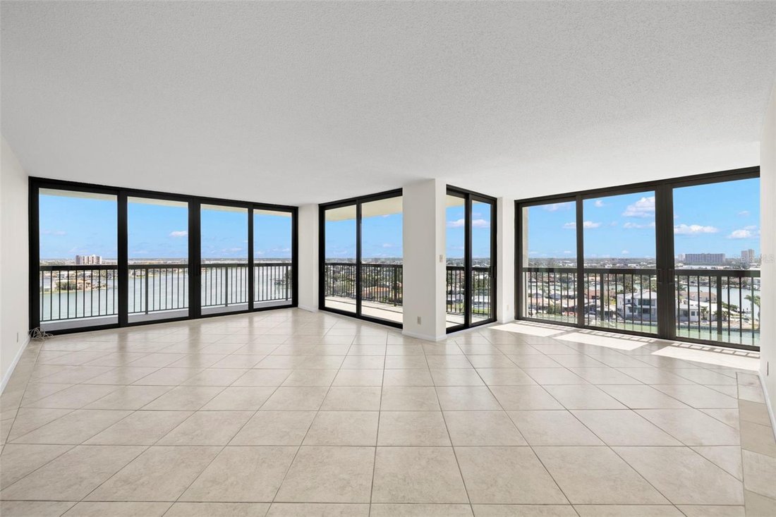 Condo in St. Pete Beach, Florida, United States 3 - 18403749