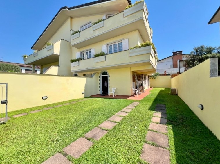 Villa a Centro Storico, Viareggio, Toscana 1 - 18407070