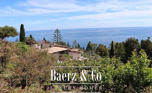 Villa in Bordighera, Liguria, Italy 1