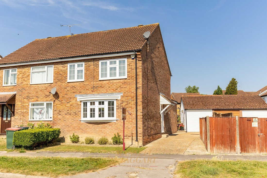 House in Pound Hill, Crawley, England 1 - 18404634