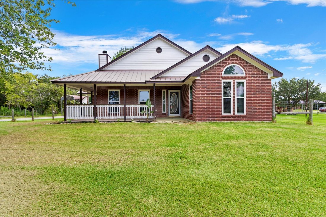House in Hitchcock, Texas, United States 2 - 18403639