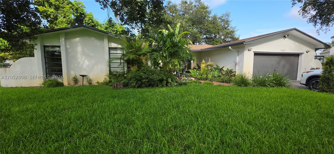 House in Davie, Florida, United States 3 - 18413408