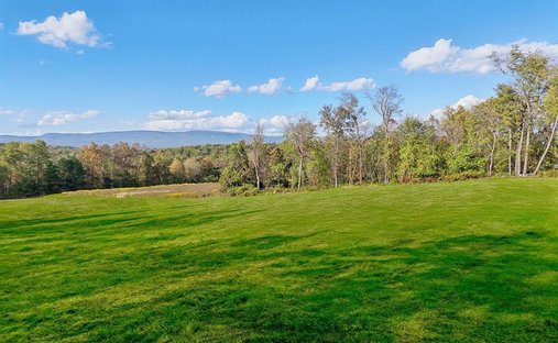 Pine Bush, New York, United States 1