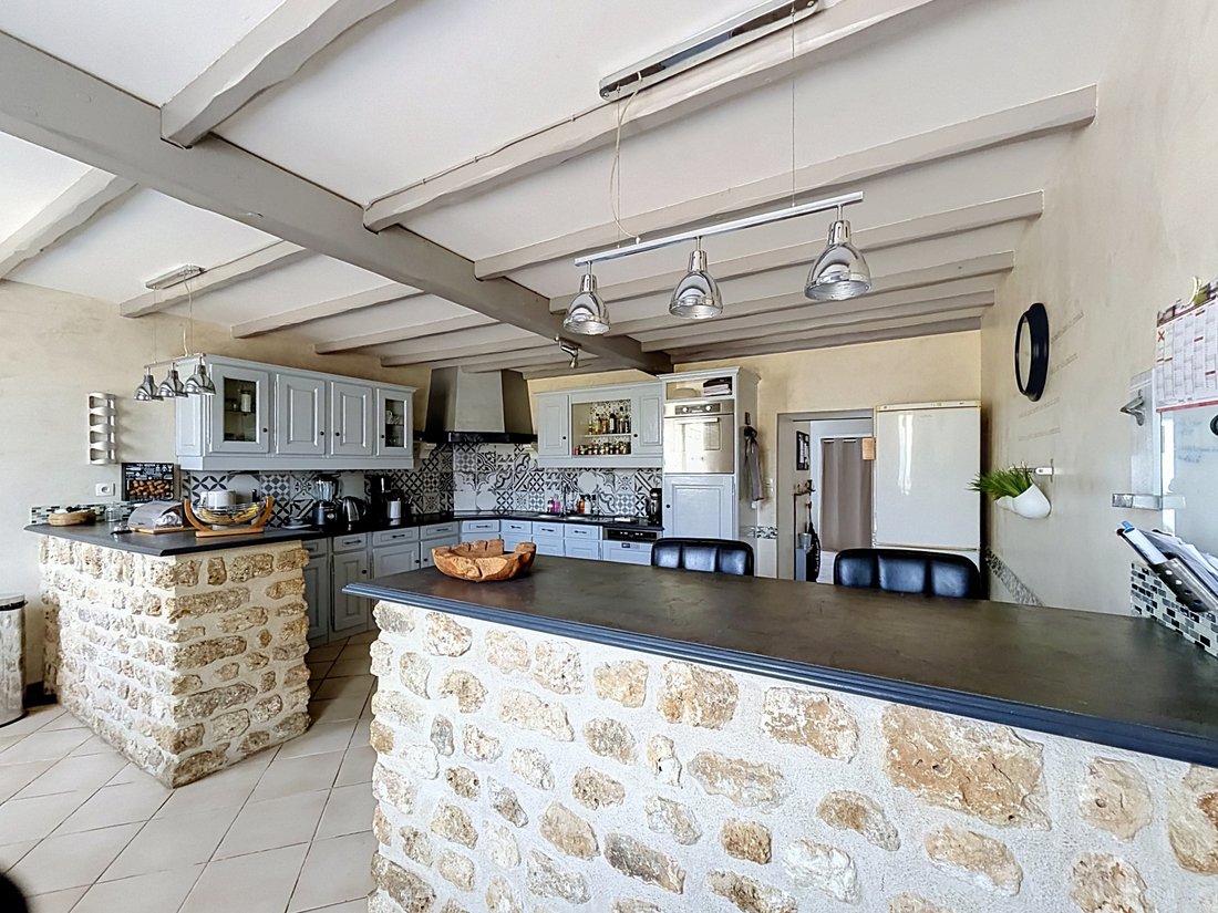 House in Châteauneuf-sur-Charente, Nouvelle-Aquitaine, France 5 - 17020283