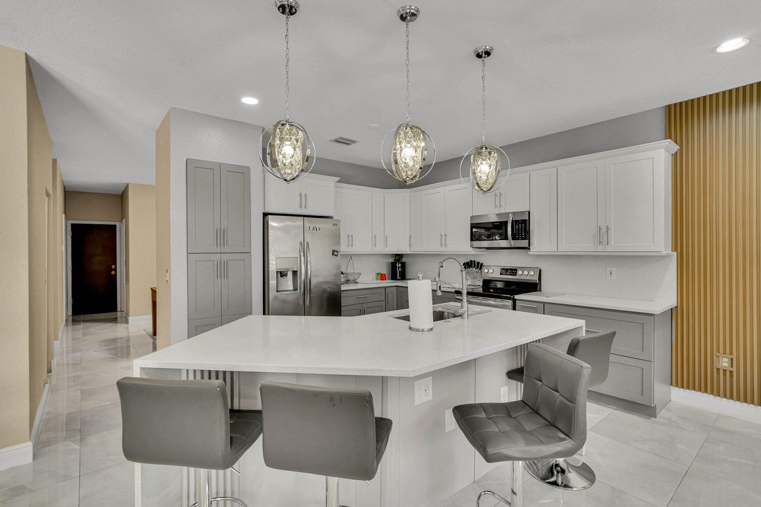House in Miramar, Florida, United States 5 - 18414545