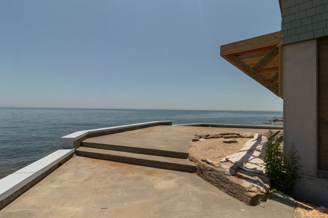 House in East Haven, Connecticut, United States 2 - 18416545