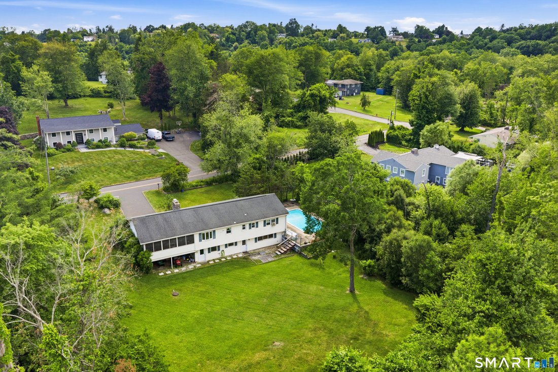 Brookfield, Connecticut, United States 5 - 18406638