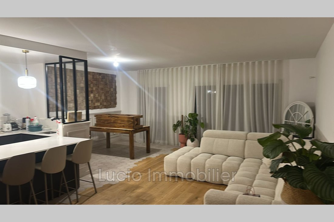 Villa in Neuilly-Plaisance, Ile-de-France, France 1 - 18411866