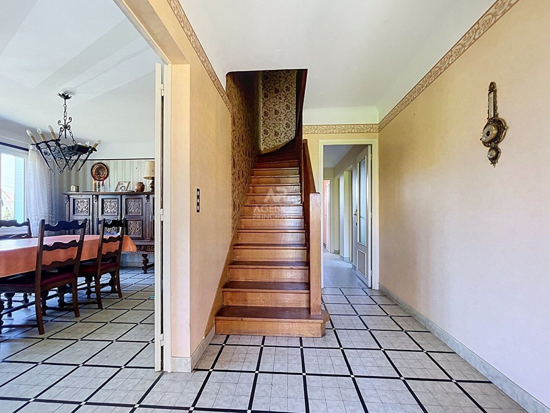 House in Chatou, Ile-de-France, France 3 - 18404020