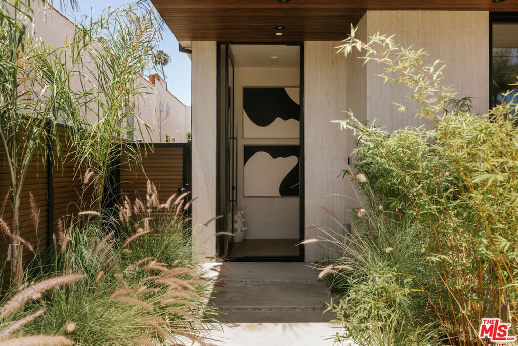 House in Los Angeles, California, United States 3 - 18403408