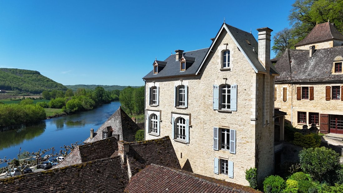 Villa in Vezac, Nouvelle-Aquitaine, France 3 - 18405257