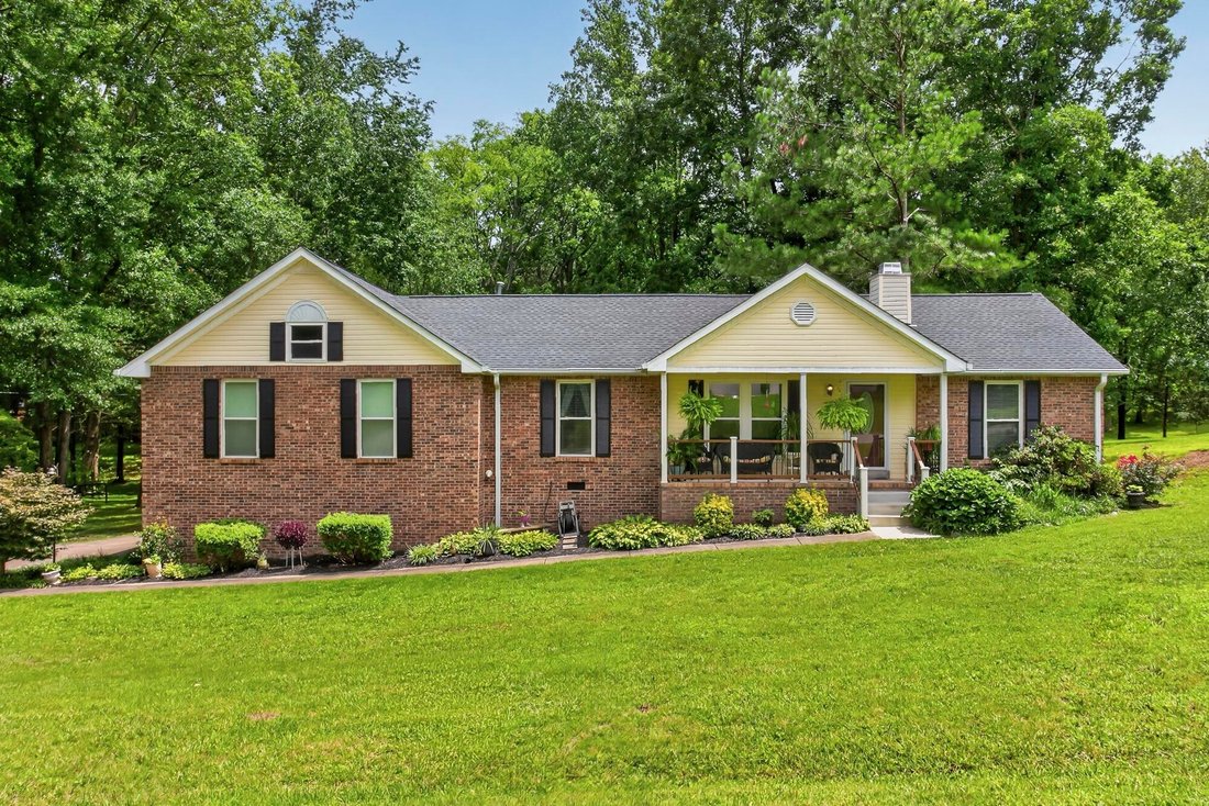 House in White House, Tennessee, United States 1 - 18414704