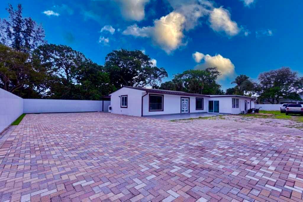 House in West Palm Beach, Florida, United States 2 - 18414553