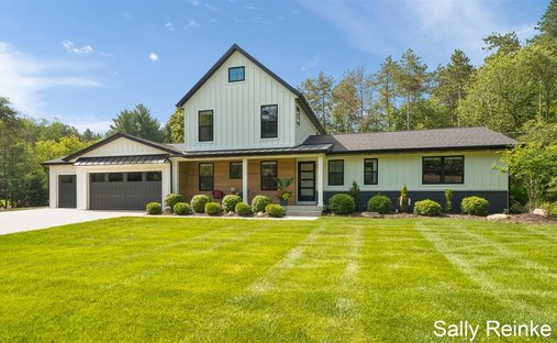 House in Forest Hills, Michigan, United States 1
