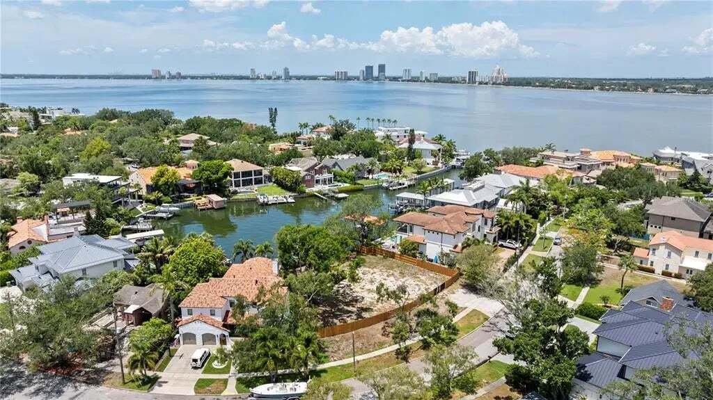 Land in Tampa, Florida, United States 2 - 18415781
