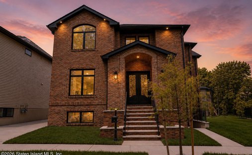 House in New York, New York, United States 1