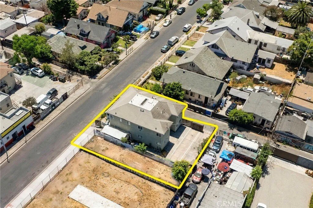 Los Angeles, California, United States 4 - 18411287