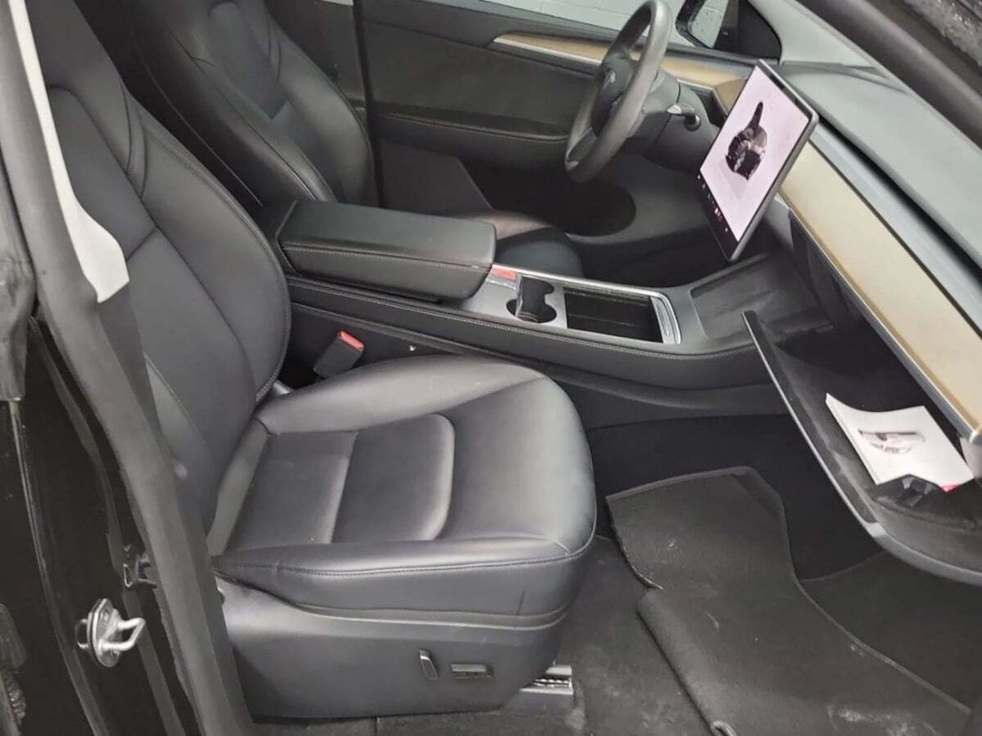Suv in Newport Beach, CA, United States 3 - 18412268