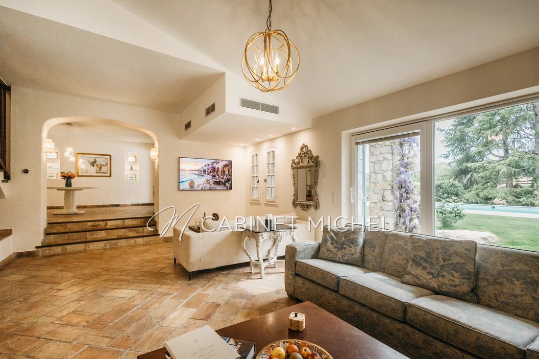 Villa in Nord, Roquefort-les-Pins, France 5 - 18404077