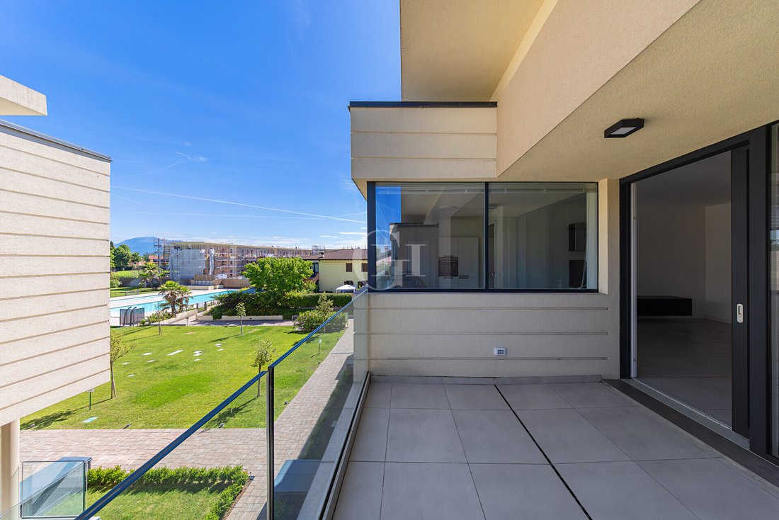 Apartment in Historic Center, Desenzano del Garda, Lombardy 4 - 18411759