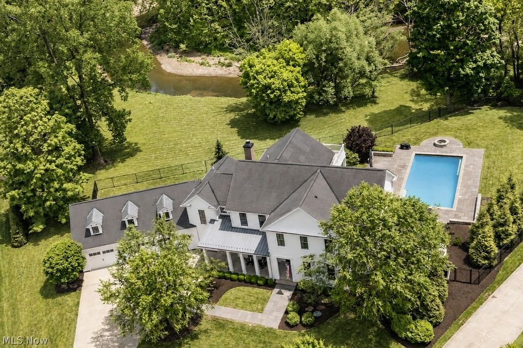 House in Novelty, Ohio, United States 3 - 18415933