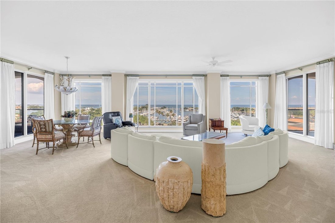 Condo in St. Petersburg, Florida, United States 2 - 18403736