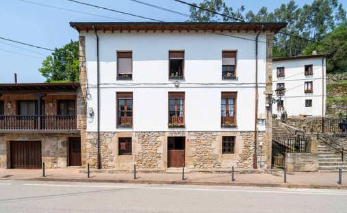 House in Lierganes, Cantabria, Spain 1