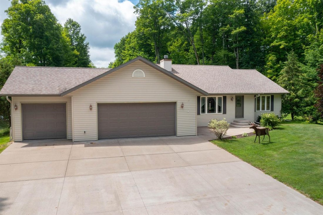 House in Merrill, Wisconsin, United States 1 - 18407137