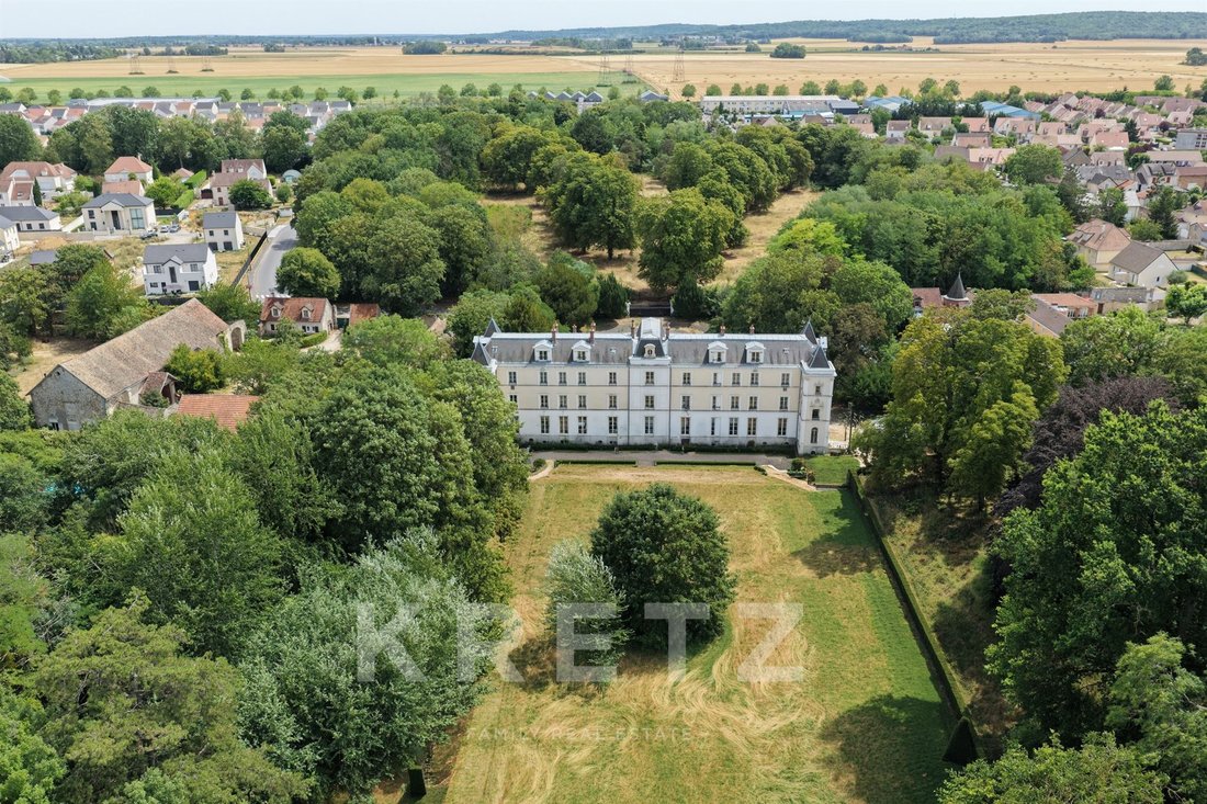 Castillo en Fontenay-le-Vicomte, Isla de Francia, Francia 3 - 18416766