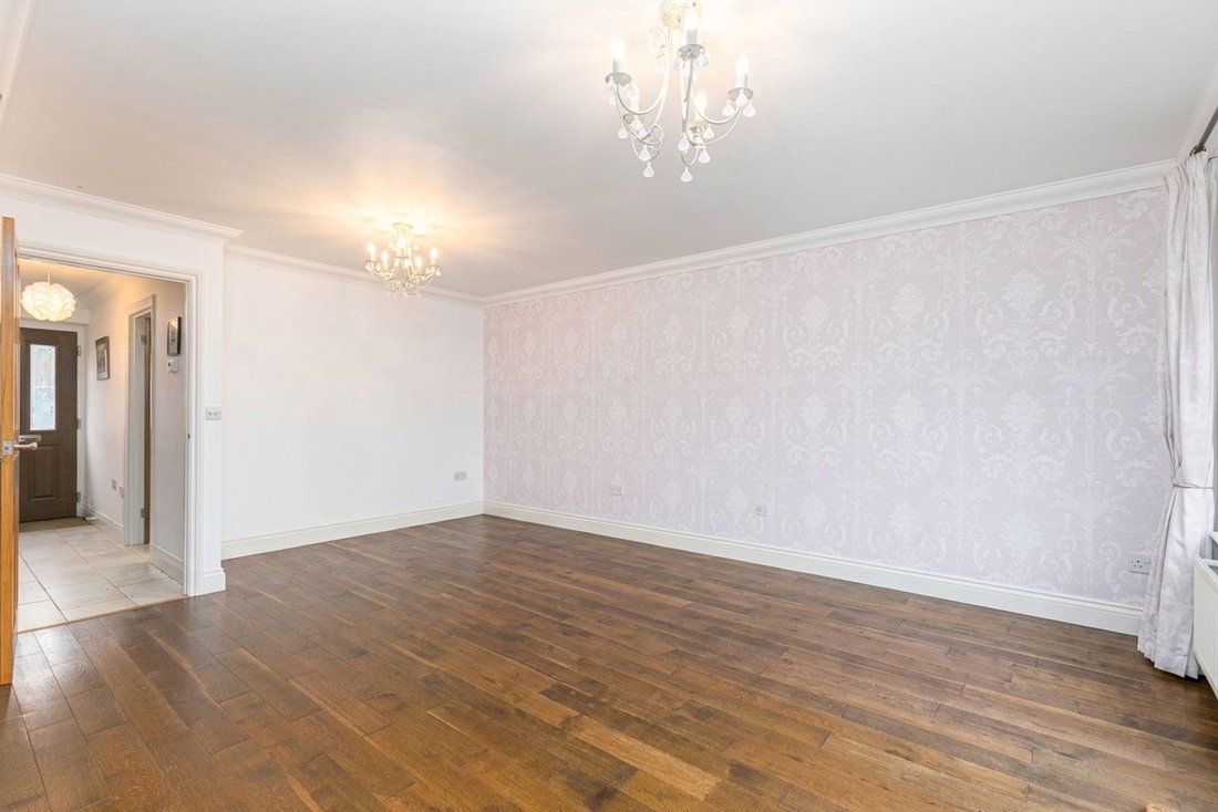 House in Hackenden, East Grinstead, England 2 - 18404682
