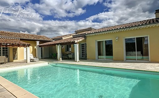 Villa en Les Grezes-Les Travailleurs, Montélimar, Francia 1