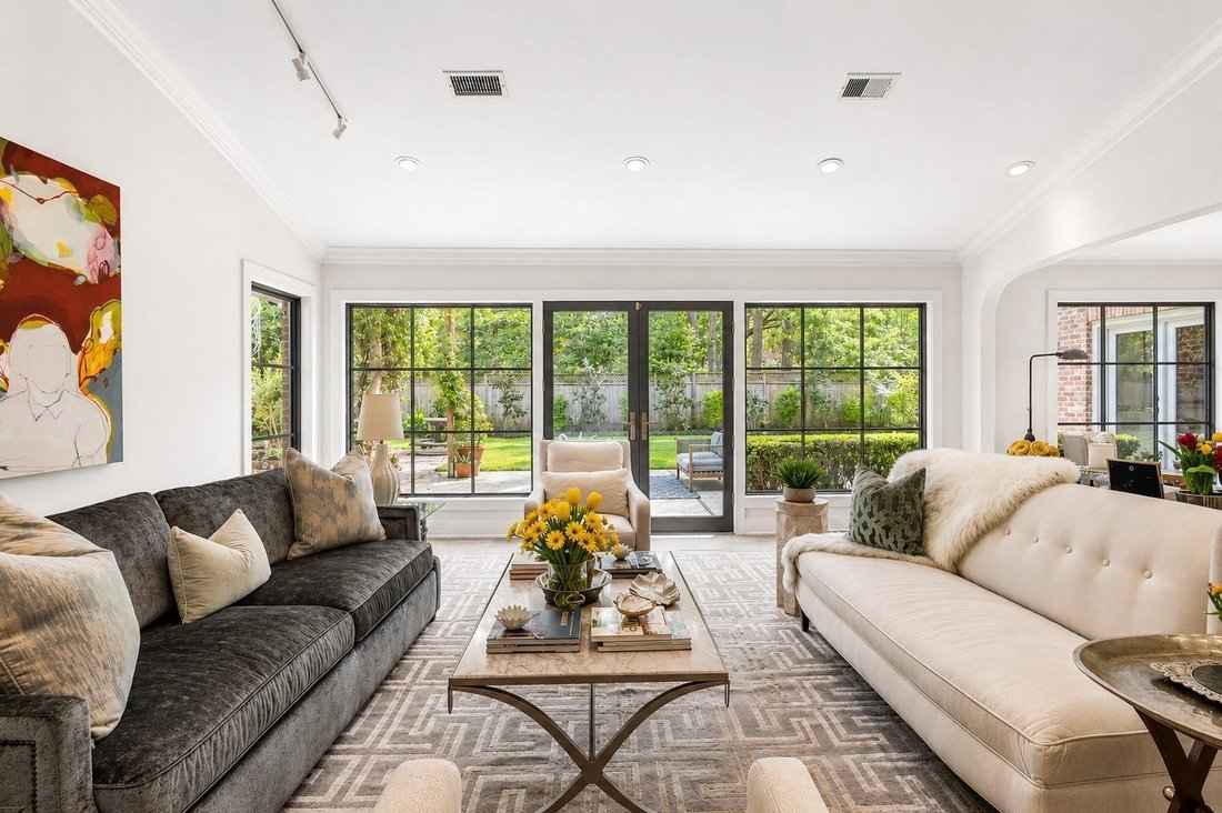 House in Houston, Texas, United States 4 - 18379935
