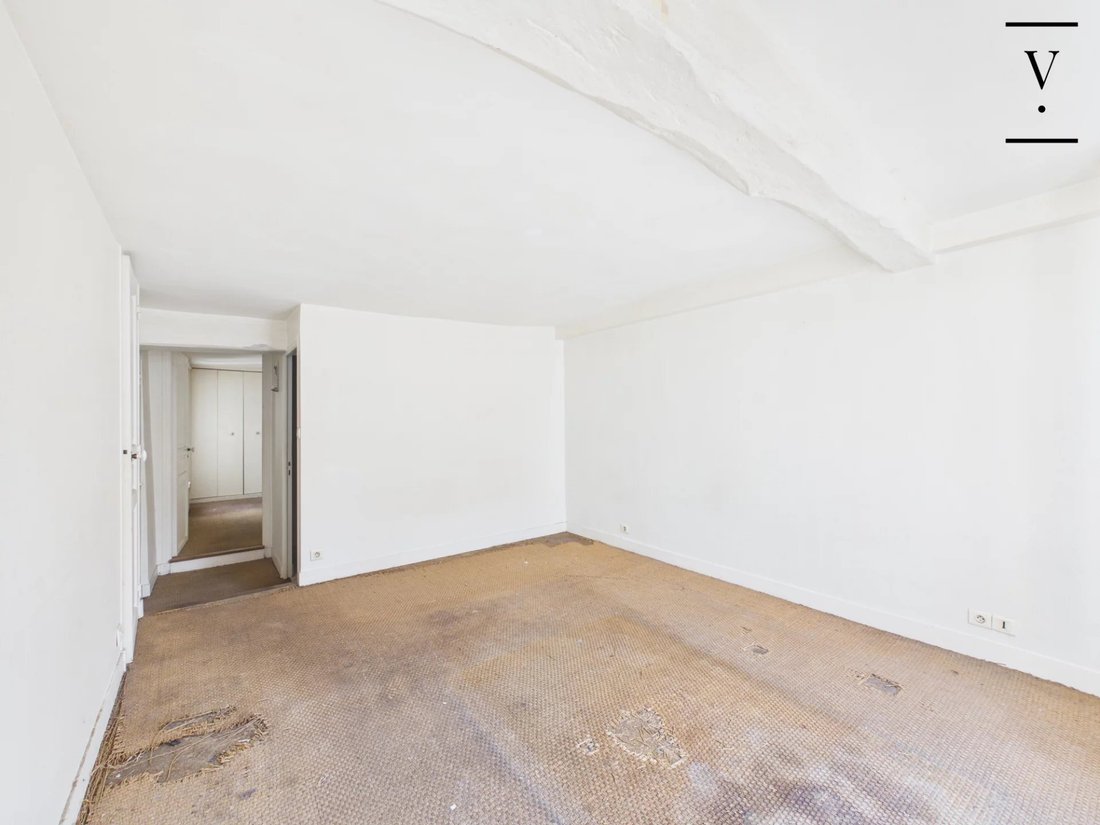 Apartment in Monnaie, Paris 6e Arrondissement, Paris 4 - 18415187