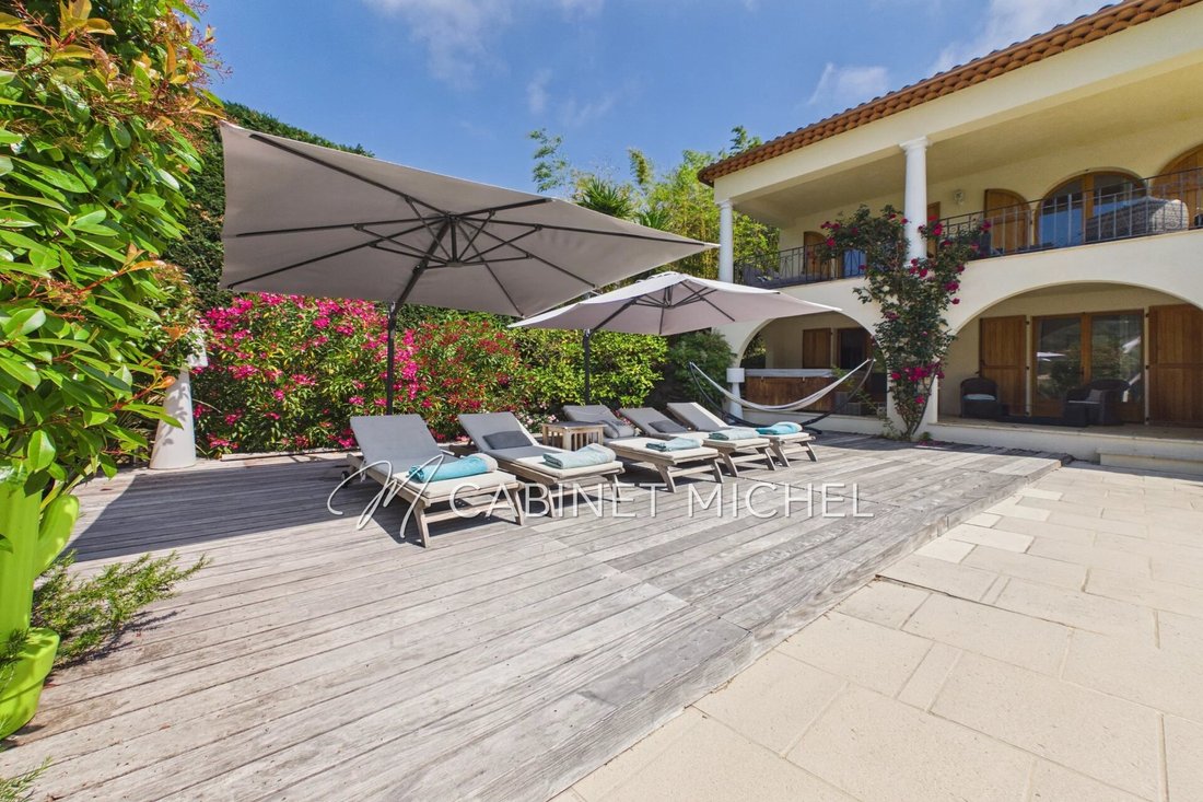 Villa in Le Rouret, Provence-Alpes-Côte d'Azur, France 3 - 18404036
