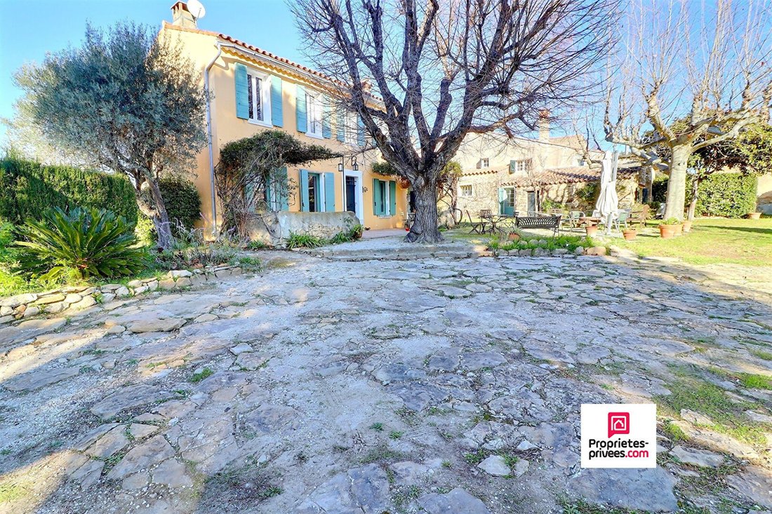 Villa in Le Castellet, Provence-Alpes-Côte d'Azur, France 4 - 18405574