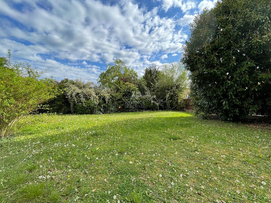 Land in Forêt, Saint-Germain-en-Laye, France 2 - 18407500