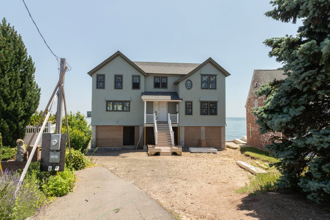 House in East Haven, Connecticut, United States 5 - 18416545