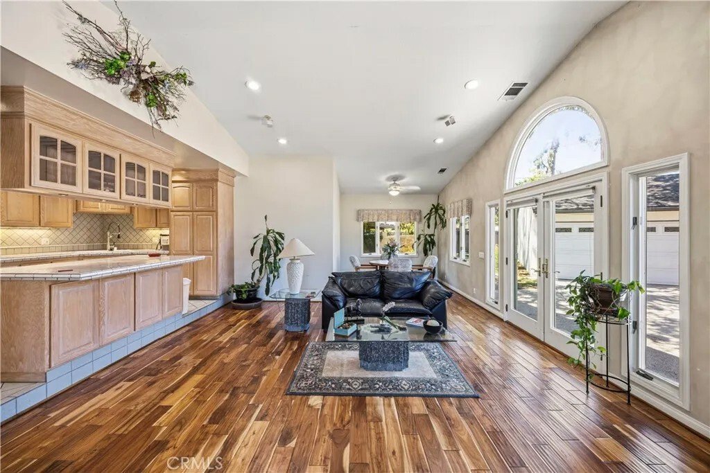 House in Signal Hill, California, United States 5 - 18408456