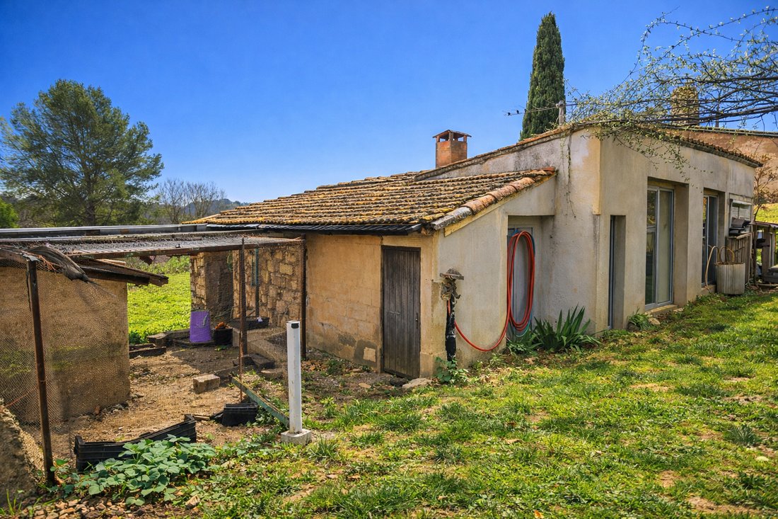 Villa in La Motte, Provence-Alpes-Côte d'Azur, France 4 - 18405962