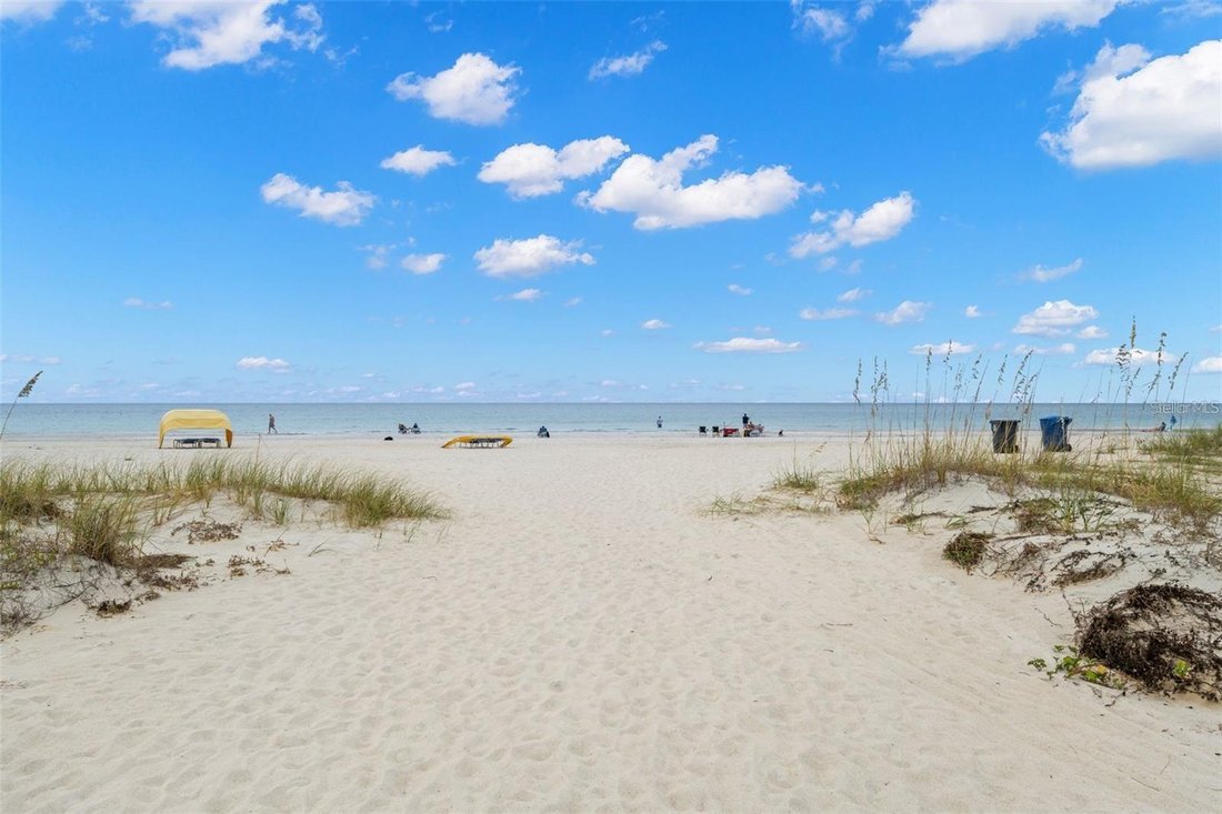 Condo in St. Pete Beach, Florida, United States 3 - 18407880