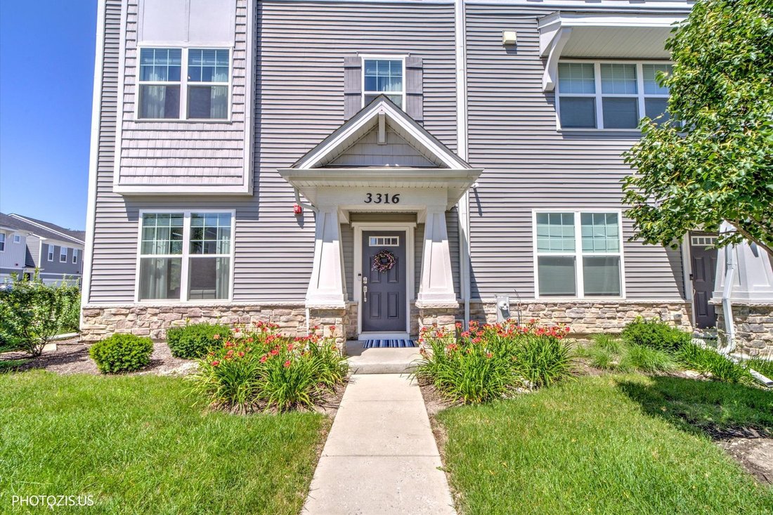 House in Rolling Meadows, Illinois, United States 1 - 18403490