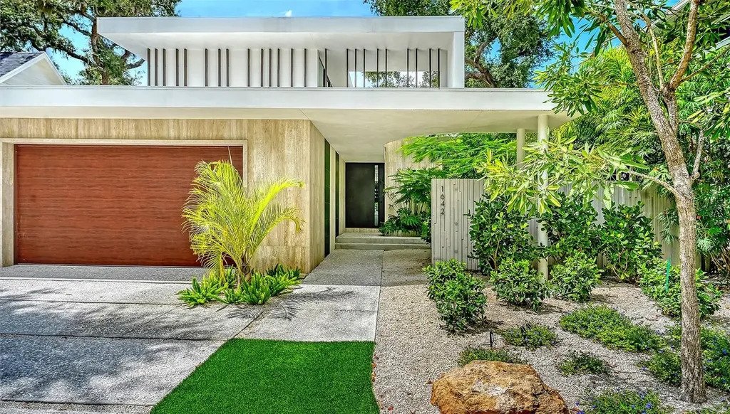 House in Sarasota, Florida, United States 3 - 17981175