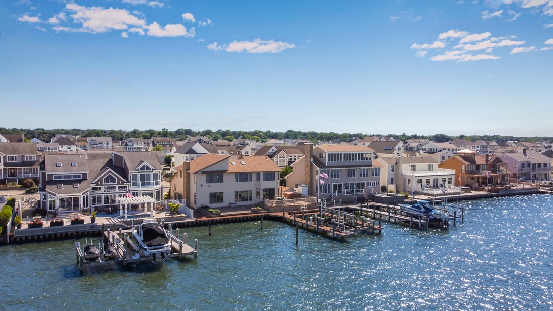 House in Toms River, New Jersey, United States 1 - 18404410
