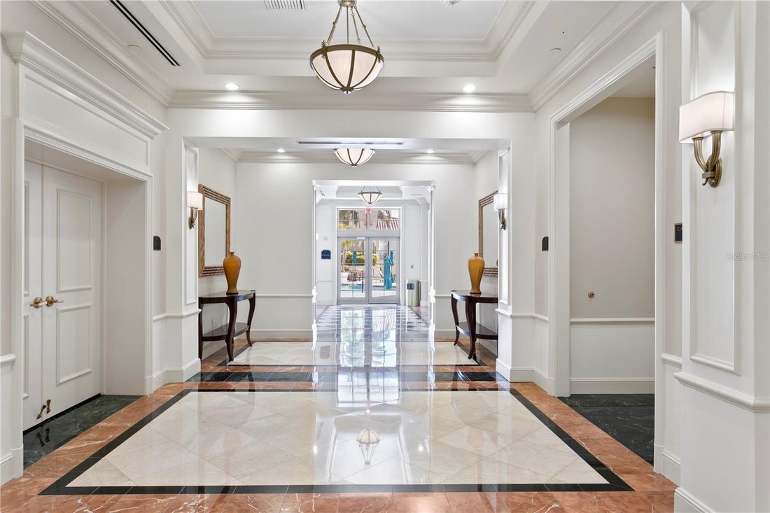 Condo in St. Petersburg, Florida, United States 4 - 18403523