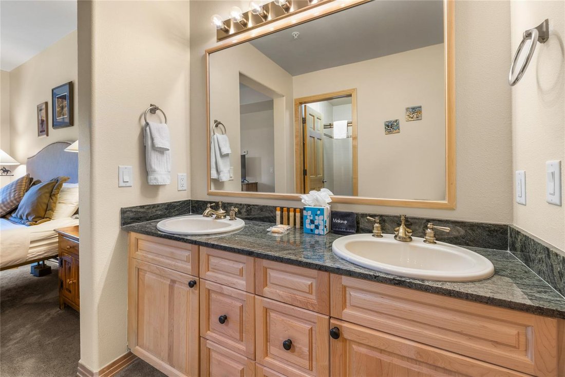 Condo in Breckenridge, Colorado, United States 4 - 18416852