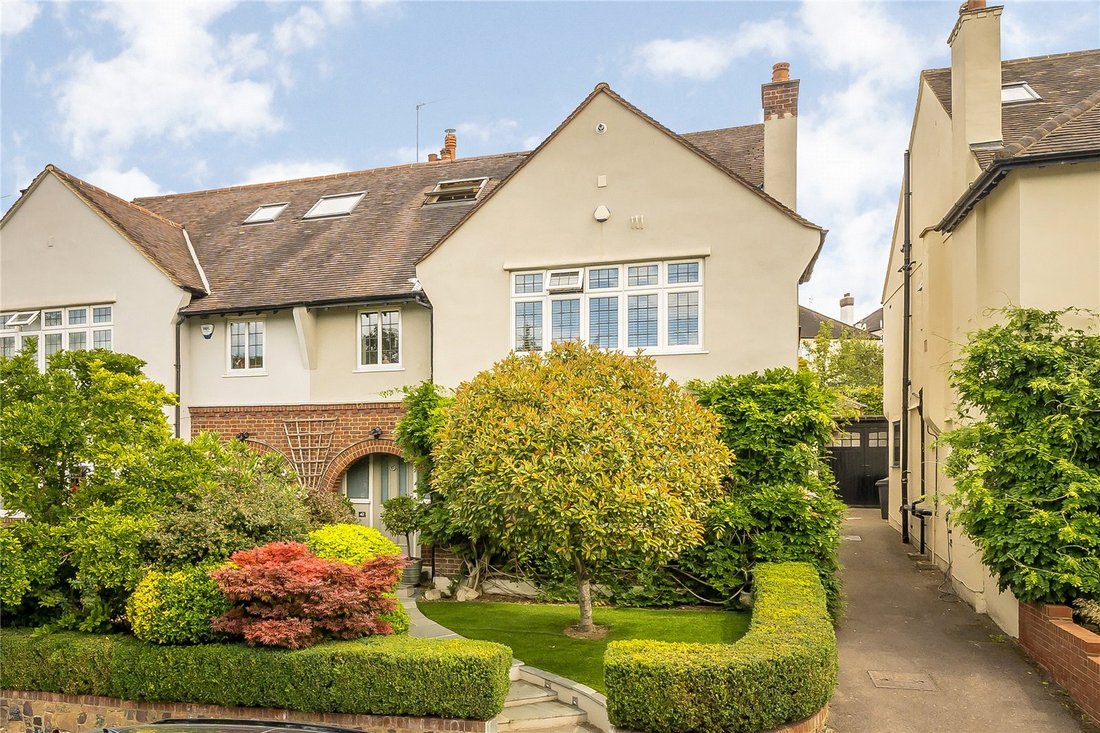 House in Muswell Hill, Haringey, England 1 - 18414485