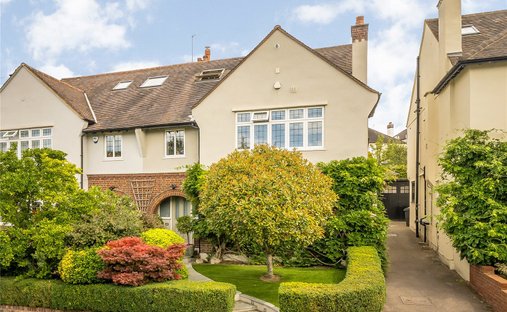 House in Muswell Hill, Haringey, England 1