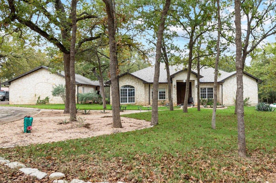 House in Elgin, Texas, United States 2 - 18408077