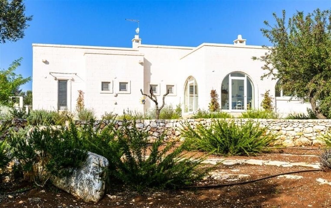 Villa à Ostuni, Pouilles, Italie 2 - 18407228