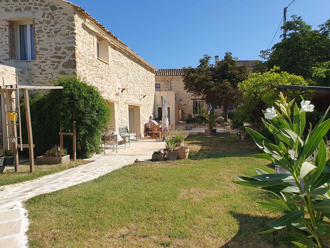 Villa in Uzès, Occitania, France 1 - 18405732